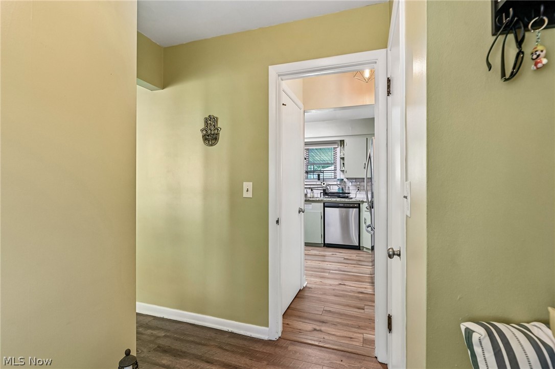 2524 W 9th Street Property Photo 6