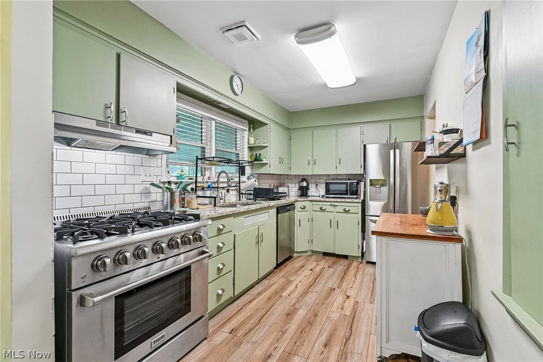 2524 W 9th Street Property Photo 11