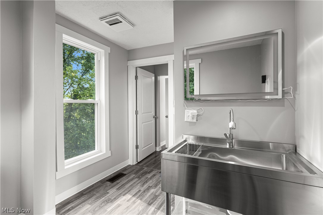226 High Street Property Photo 16