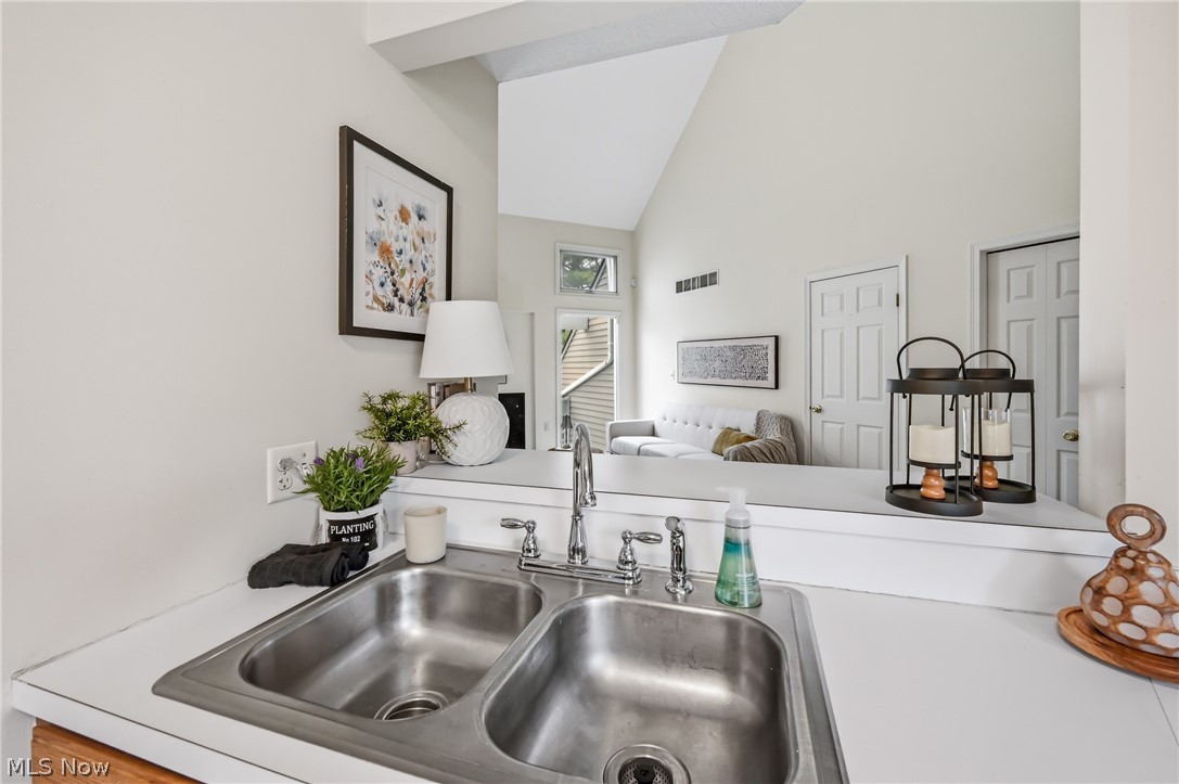 1006 Powers Avenue 5 Property Photo 12