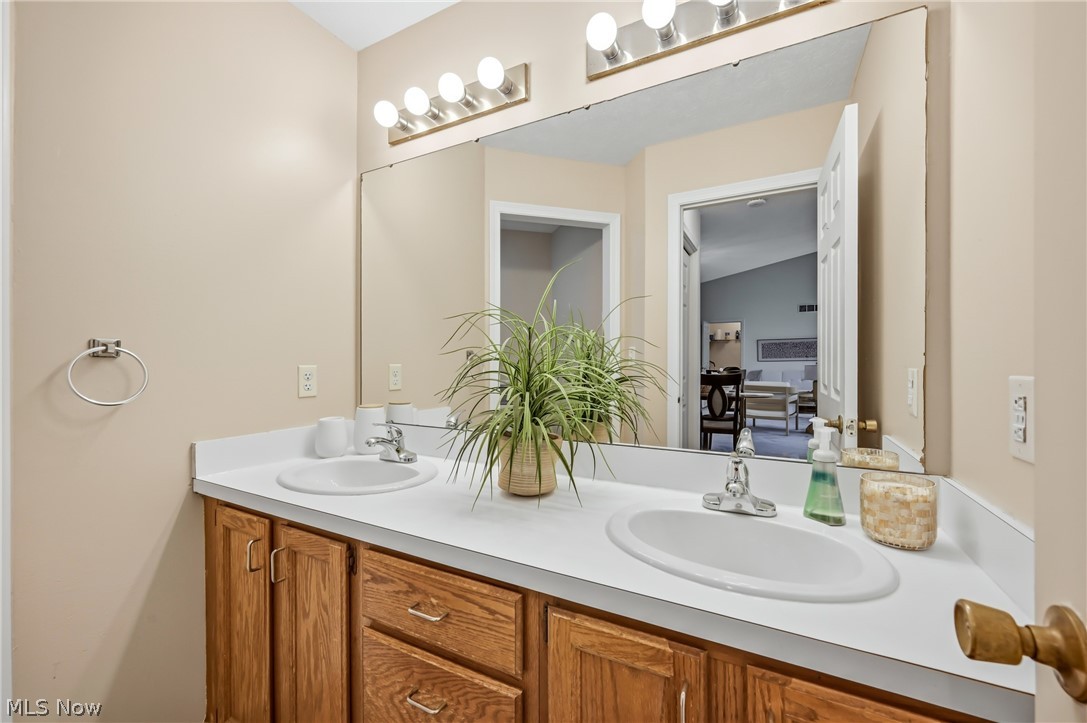 1006 Powers Avenue 5 Property Photo 23