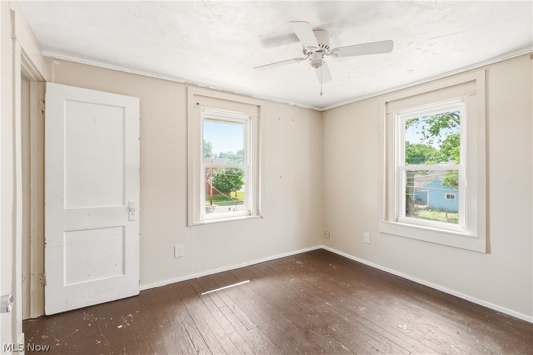 285 Sumner Court Property Photo 17