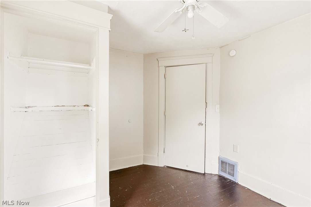 285 Sumner Court Property Photo 19