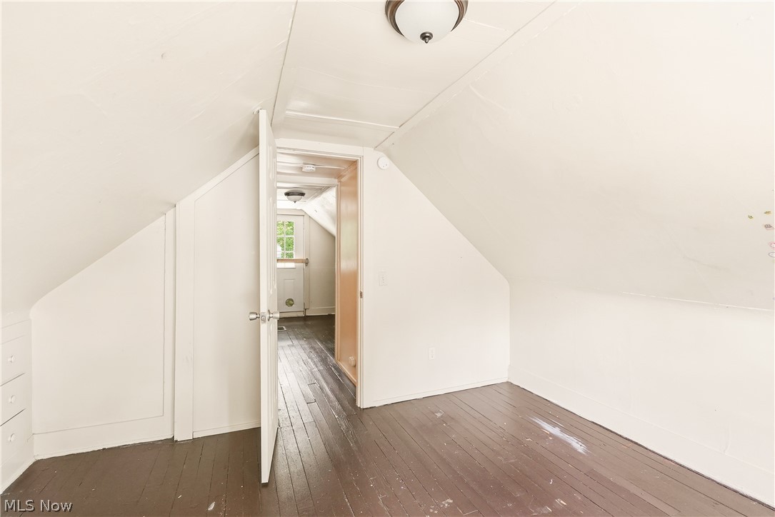 285 Sumner Court Property Photo 21