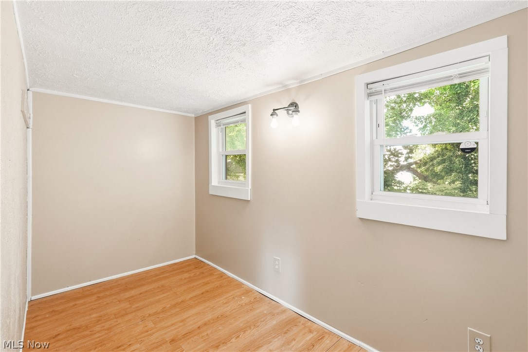285 Sumner Court Property Photo 29