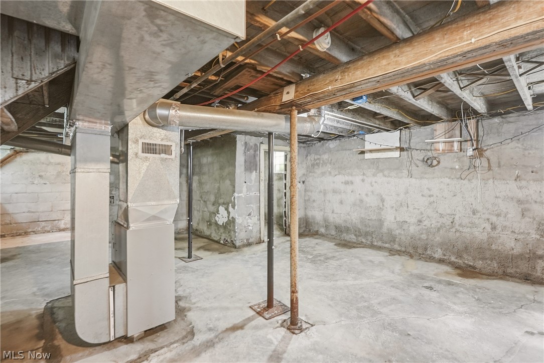 285 Sumner Court Property Photo 30