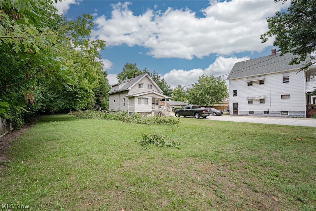 16211 Arcade Avenue Property Photo 3
