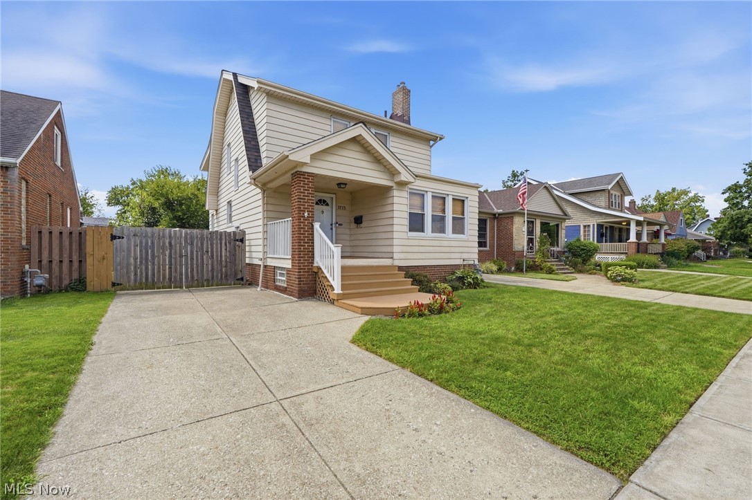 1715 North Avenue Property Photo 1