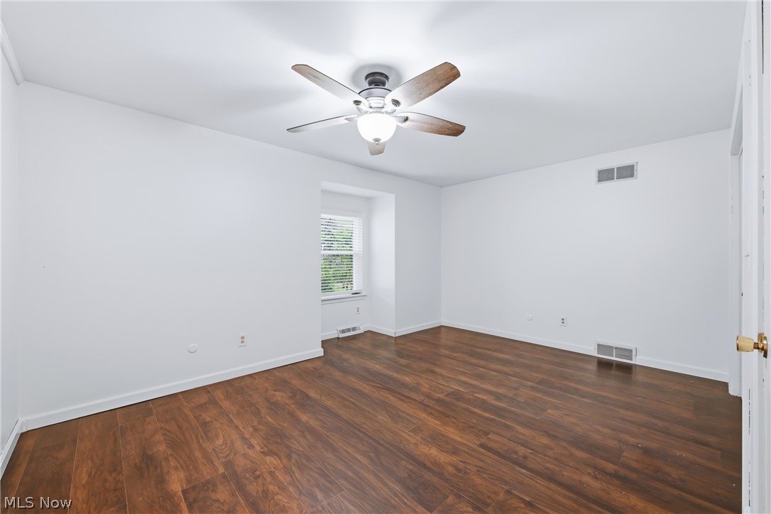 871 Glenbrook Road Property Photo 23