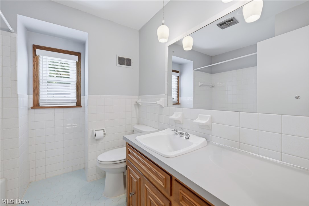 871 Glenbrook Road Property Photo 28