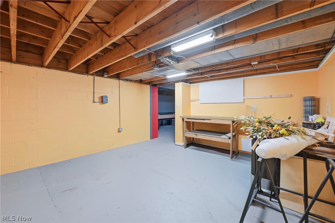 871 Glenbrook Road Property Photo 40