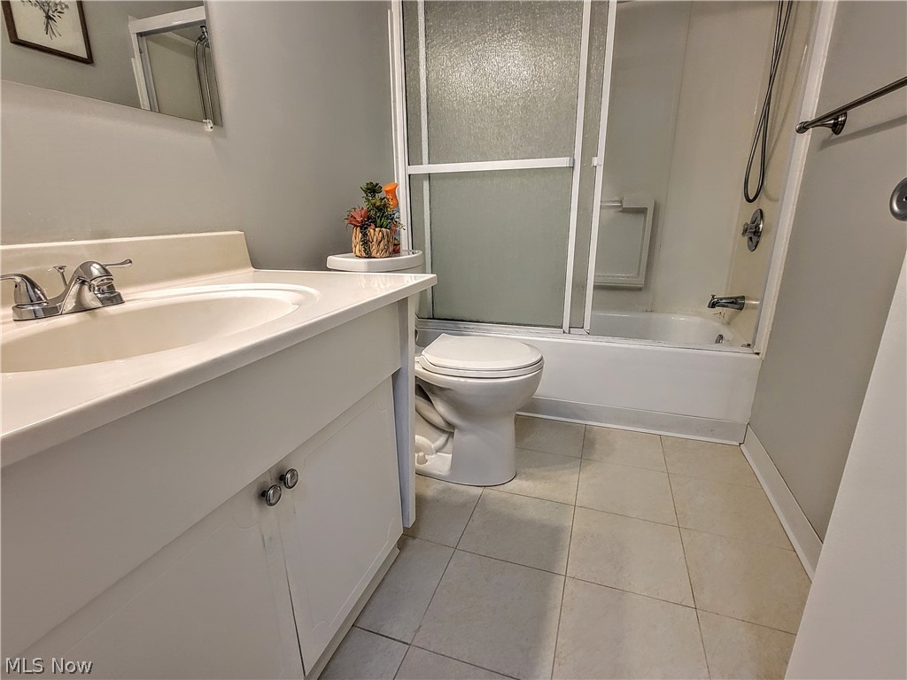 9610 Cove Drive B18 Property Photo 7