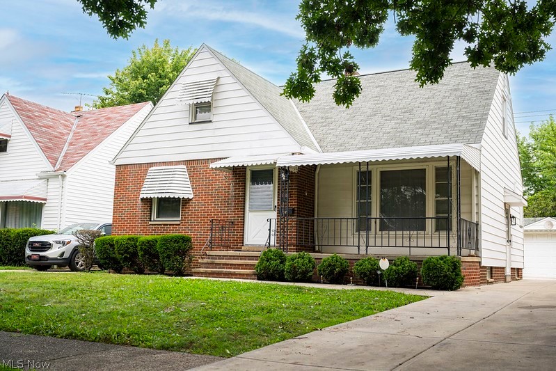 21101 Crystal Avenue Property Photo 1