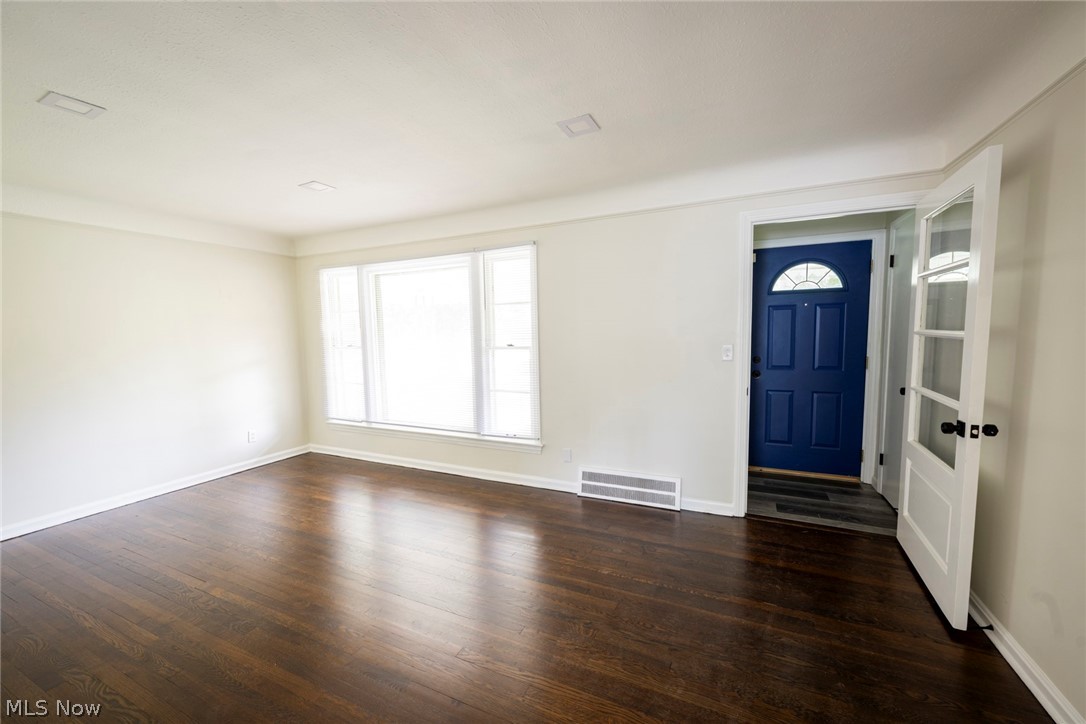 21101 Crystal Avenue Property Photo 11
