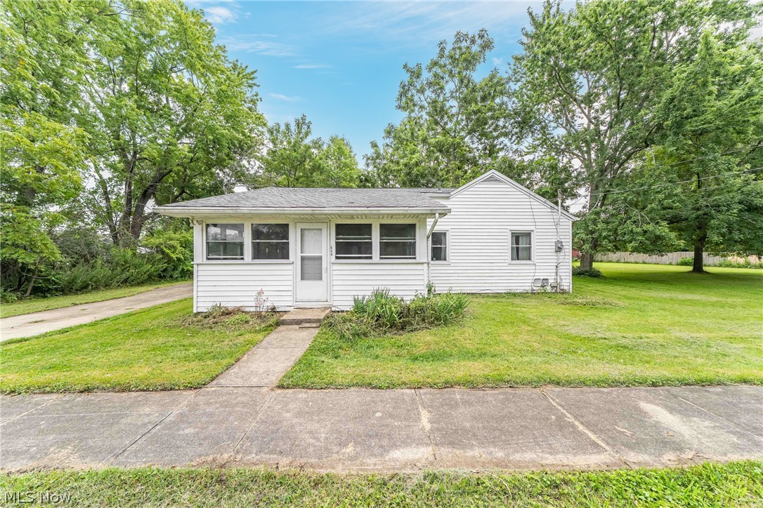 649 Sheffield Road Property Photo 1