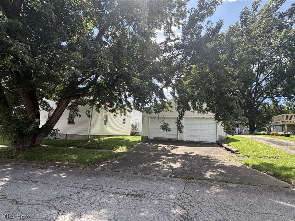 2744 Zedaker Street Property Photo 3