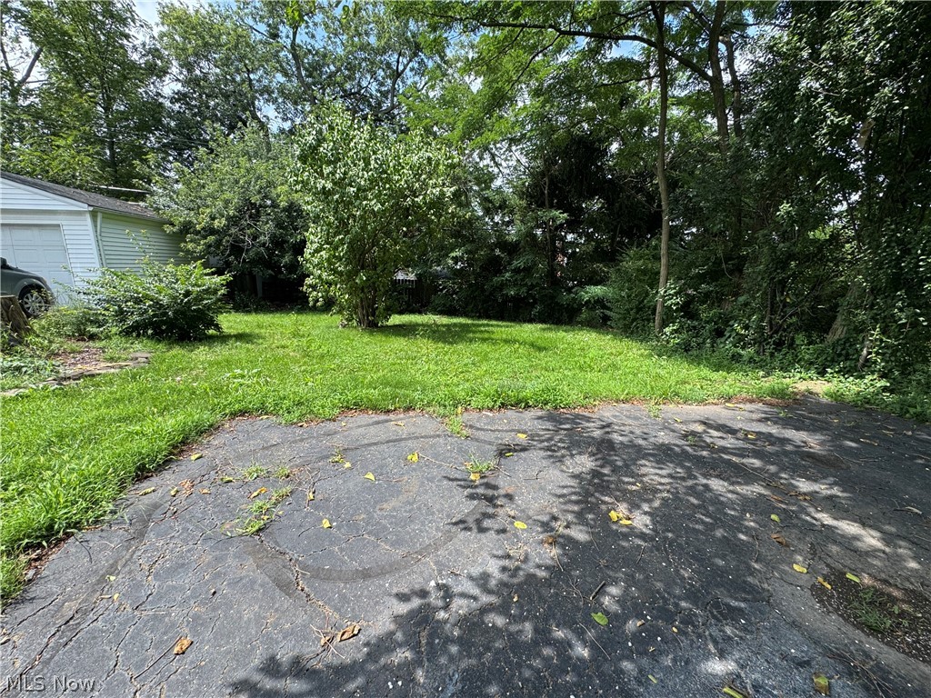 4868 E 88th Street Property Photo 9