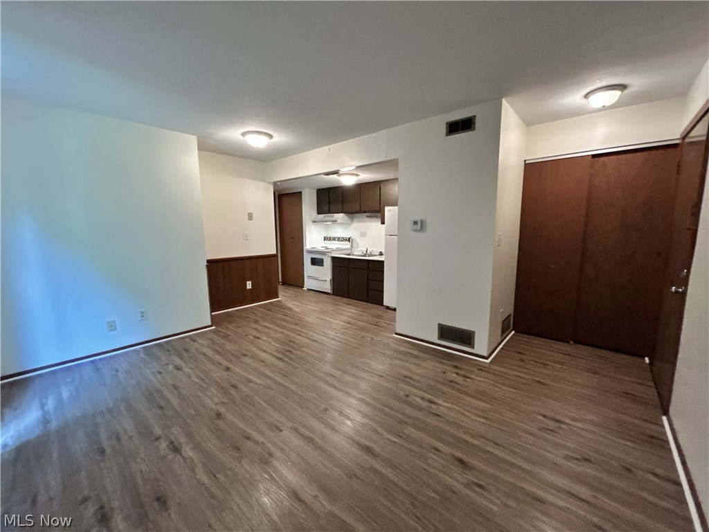 200 West 36th Street 45 Property Photo 2