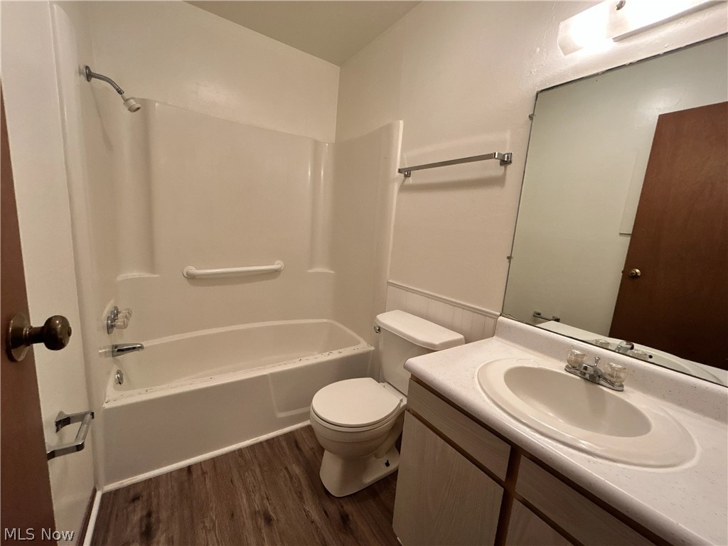 200 West 36th Street 45 Property Photo 5