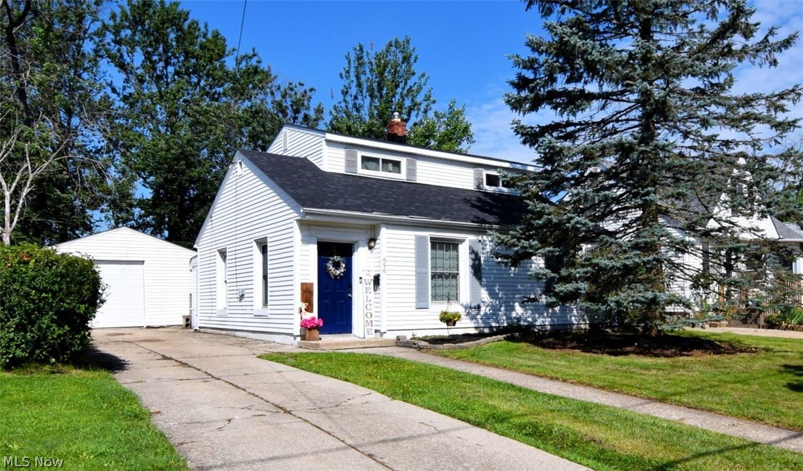 696 High Street Property Photo 1