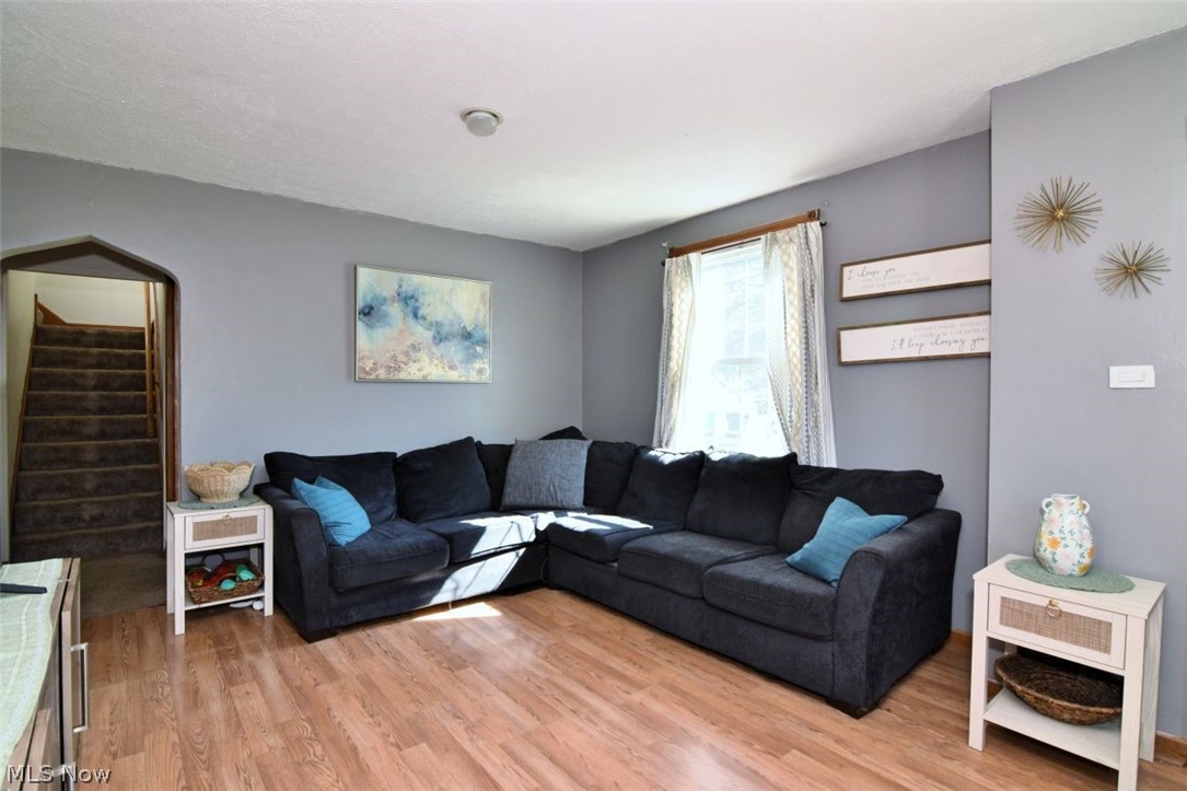 696 High Street Property Photo 5