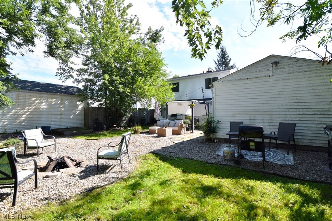 696 High Street Property Photo 33