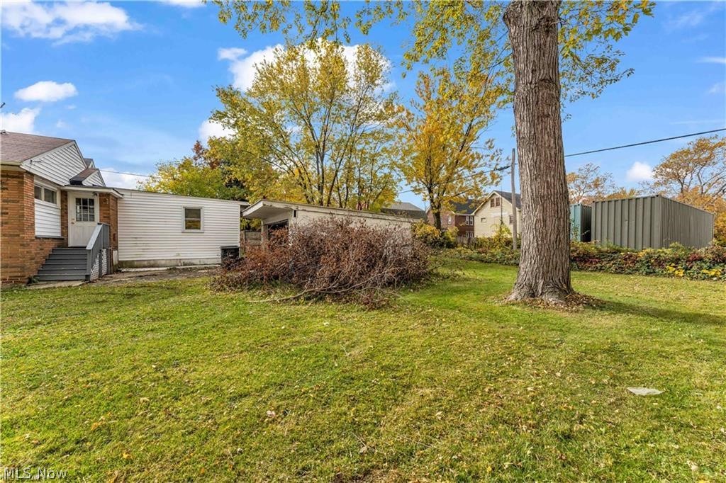 664 E 162nd Street Property Photo 4