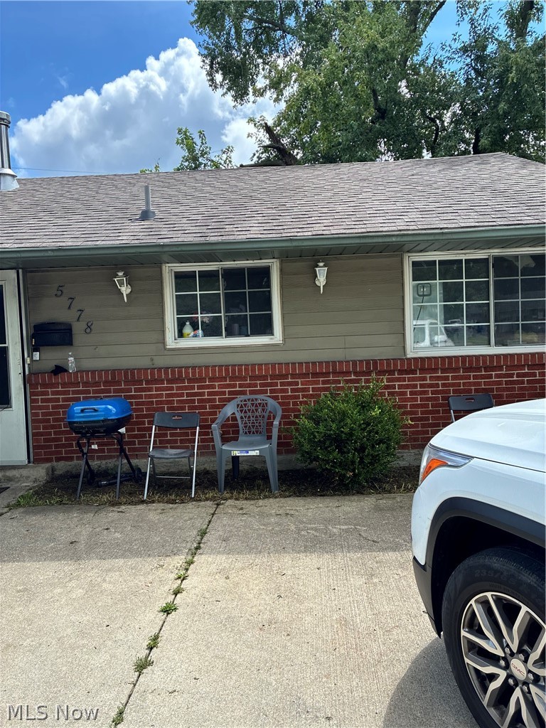 5778 Brandt Pike Property Photo 1