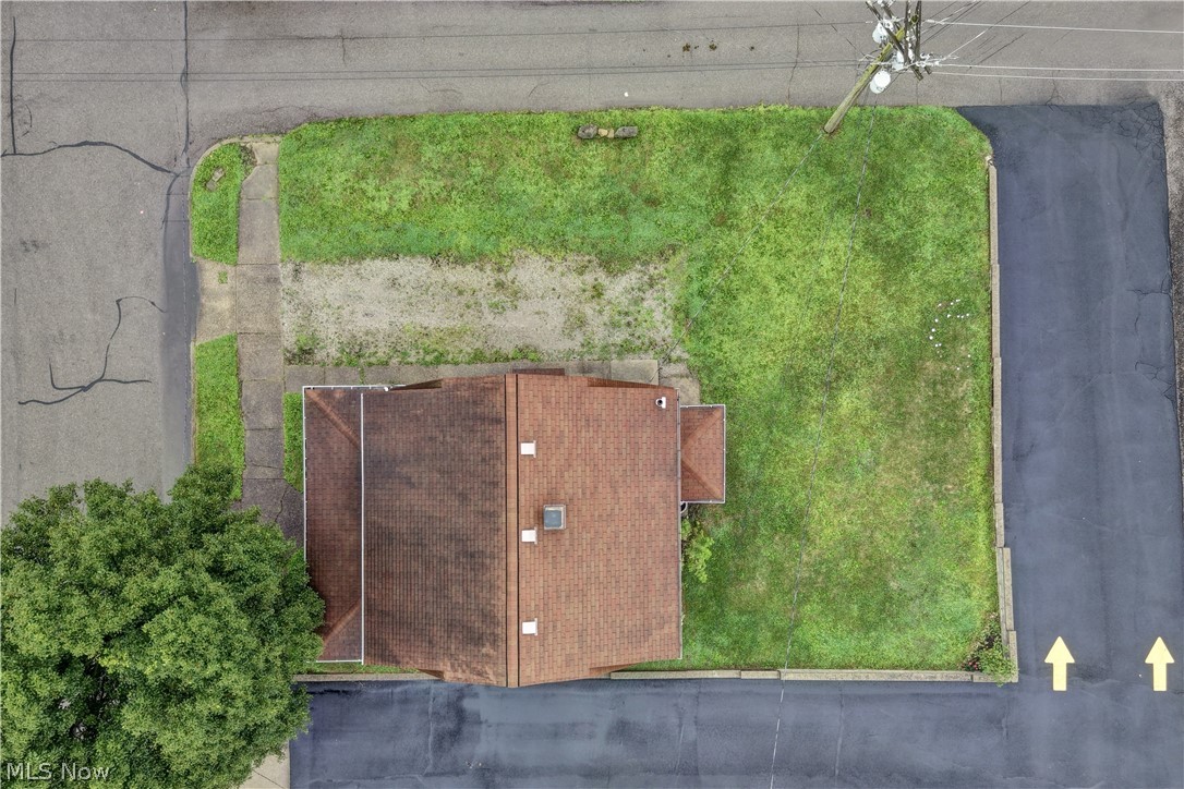 121 2nd Street Se Property Photo 8