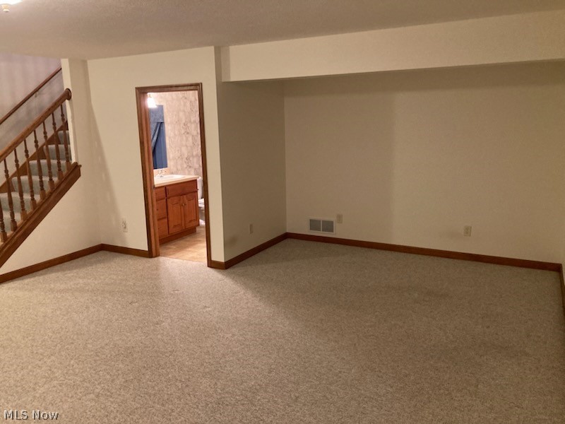 1322 Meadowbrook Drive Property Photo 27