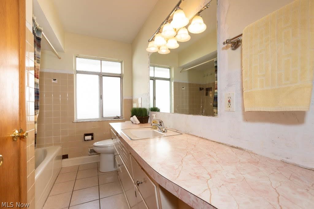6311 Thornton Drive Property Photo 9