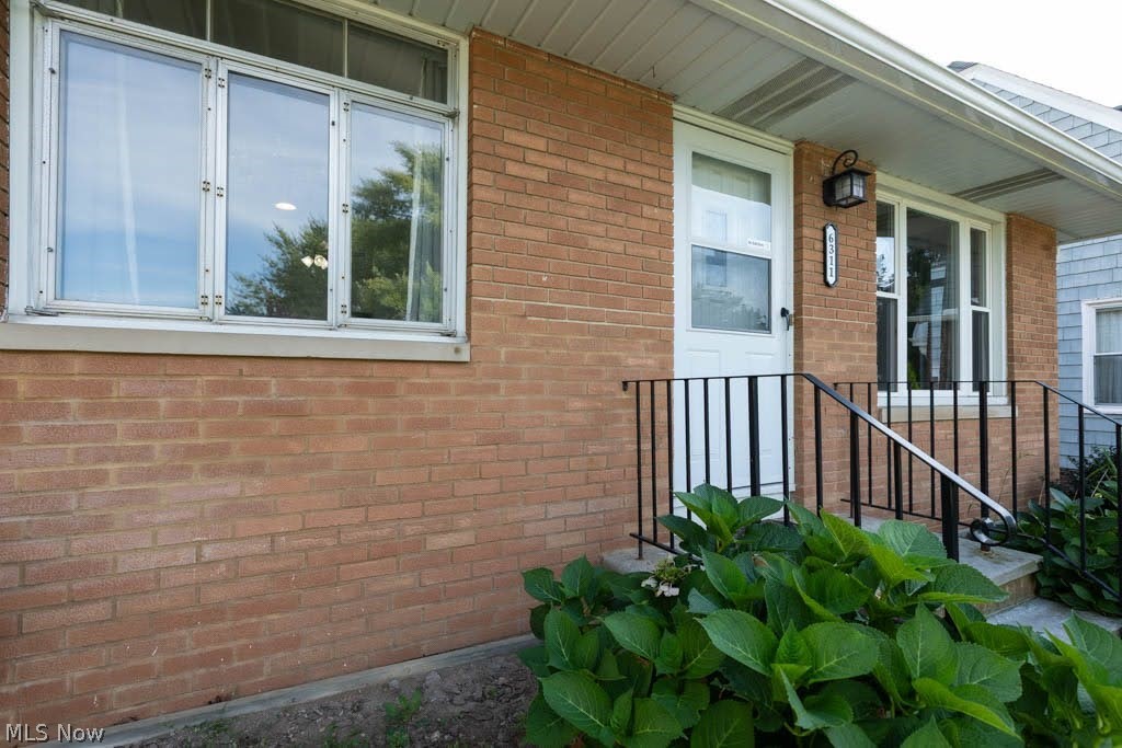6311 Thornton Drive Property Photo 10