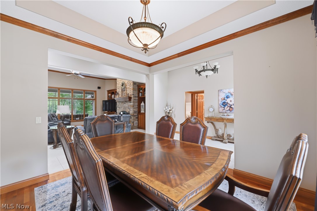 5560 Oak Hill Drive Property Photo 8