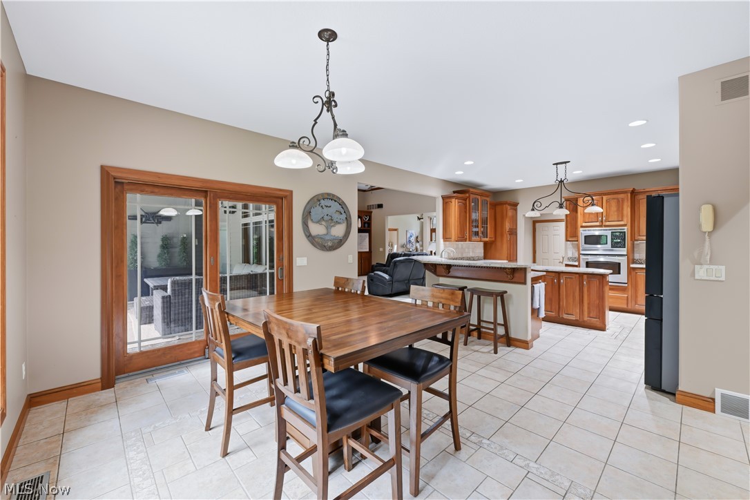 5560 Oak Hill Drive Property Photo 13