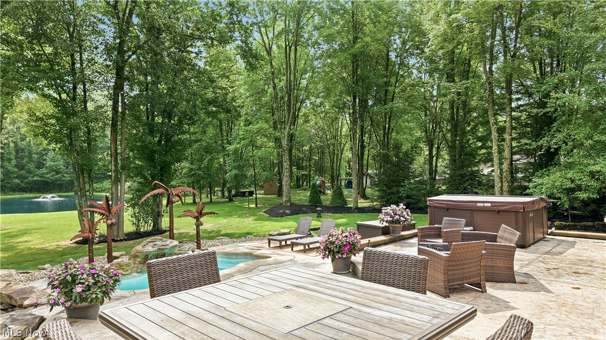 5560 Oak Hill Drive Property Photo 35