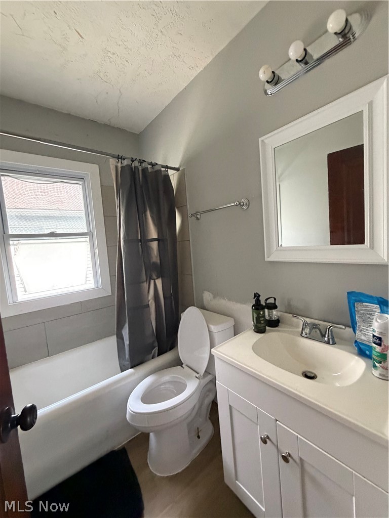 3334 E 146th Street Property Photo 10