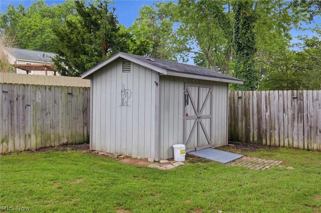 918 S Heltman Avenue Property Photo 27