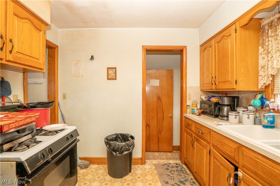 246 E Ralston Avenue Property Photo 6