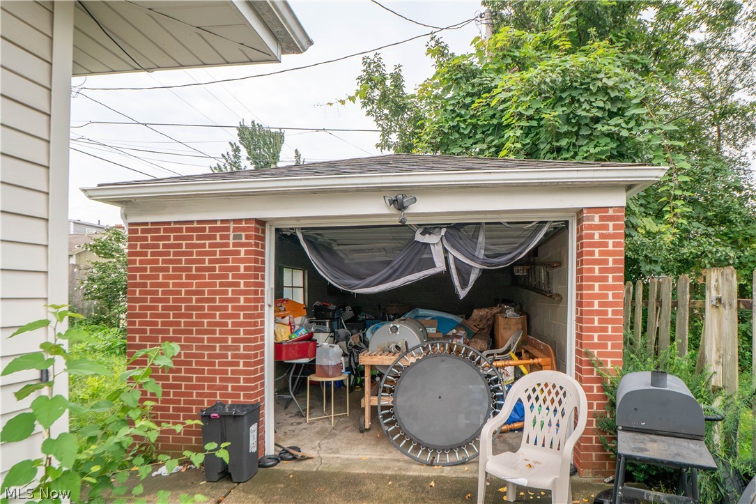 246 E Ralston Avenue Property Photo 18