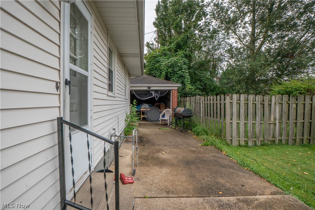 246 E Ralston Avenue Property Photo 19
