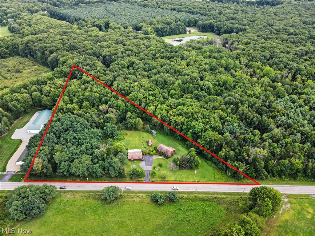 6092 Warren Road Property Photo 2