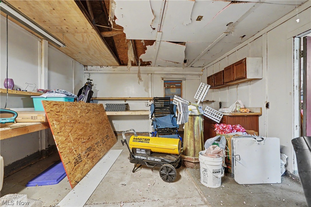 6092 Warren Road Property Photo 39