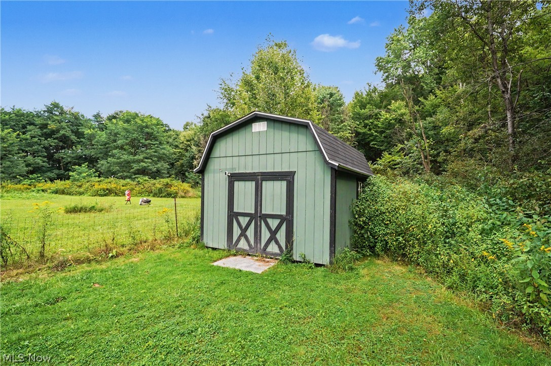 6092 Warren Road Property Photo 43