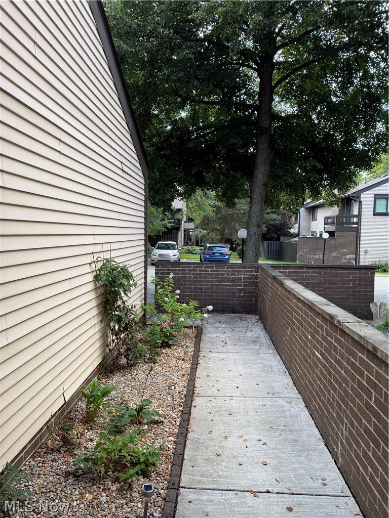 569 Bartow Lane Property Photo 4
