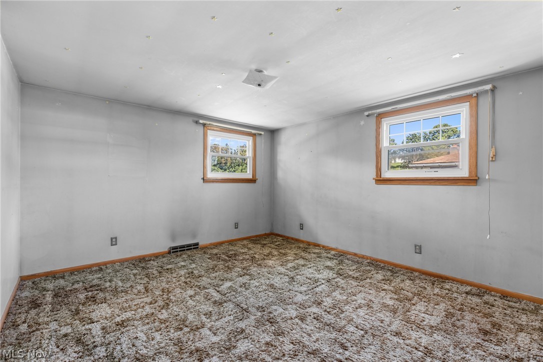 39 Emmett Way Property Photo 16
