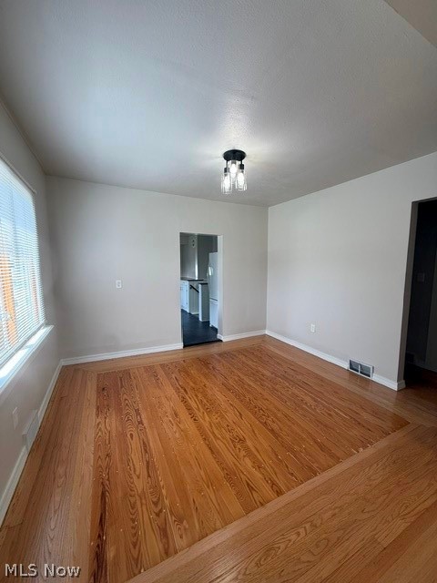 188 Meadowbrook Avenue Property Photo 4