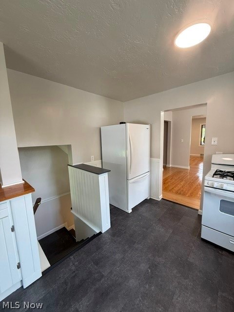 188 Meadowbrook Avenue Property Photo 7
