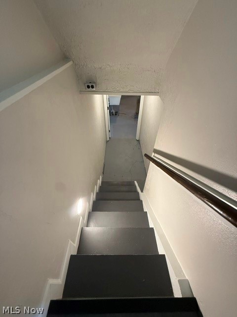 188 Meadowbrook Avenue Property Photo 21
