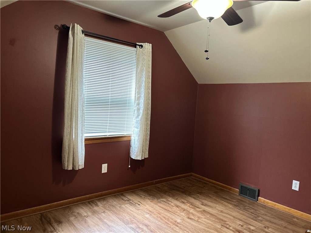 925 Oxford Boulevard Property Photo 10