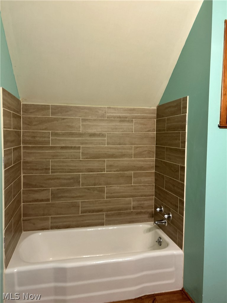 925 Oxford Boulevard Property Photo 13